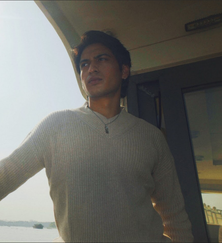 Sunlit Weave | V-Neck Beige Sweater