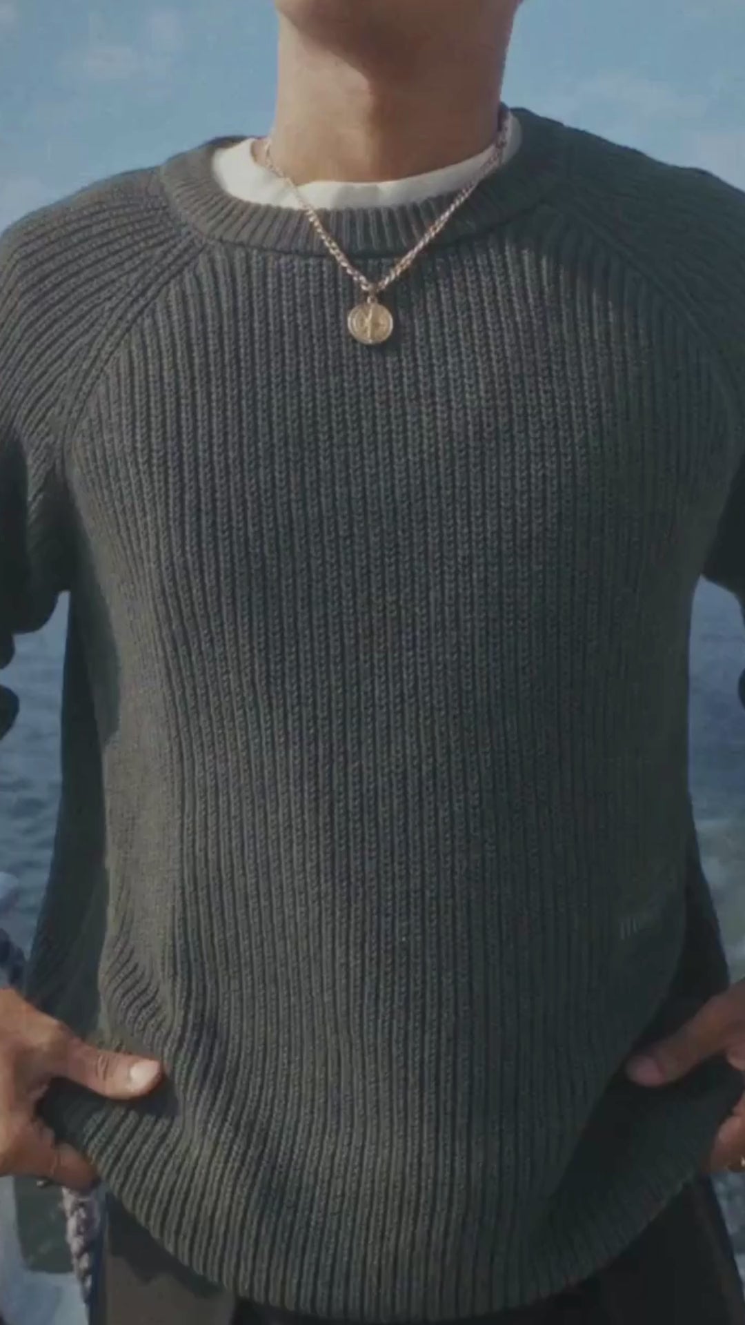 MOSS Knit | Green Manifest Embroidery Roundneck Sweatshirt